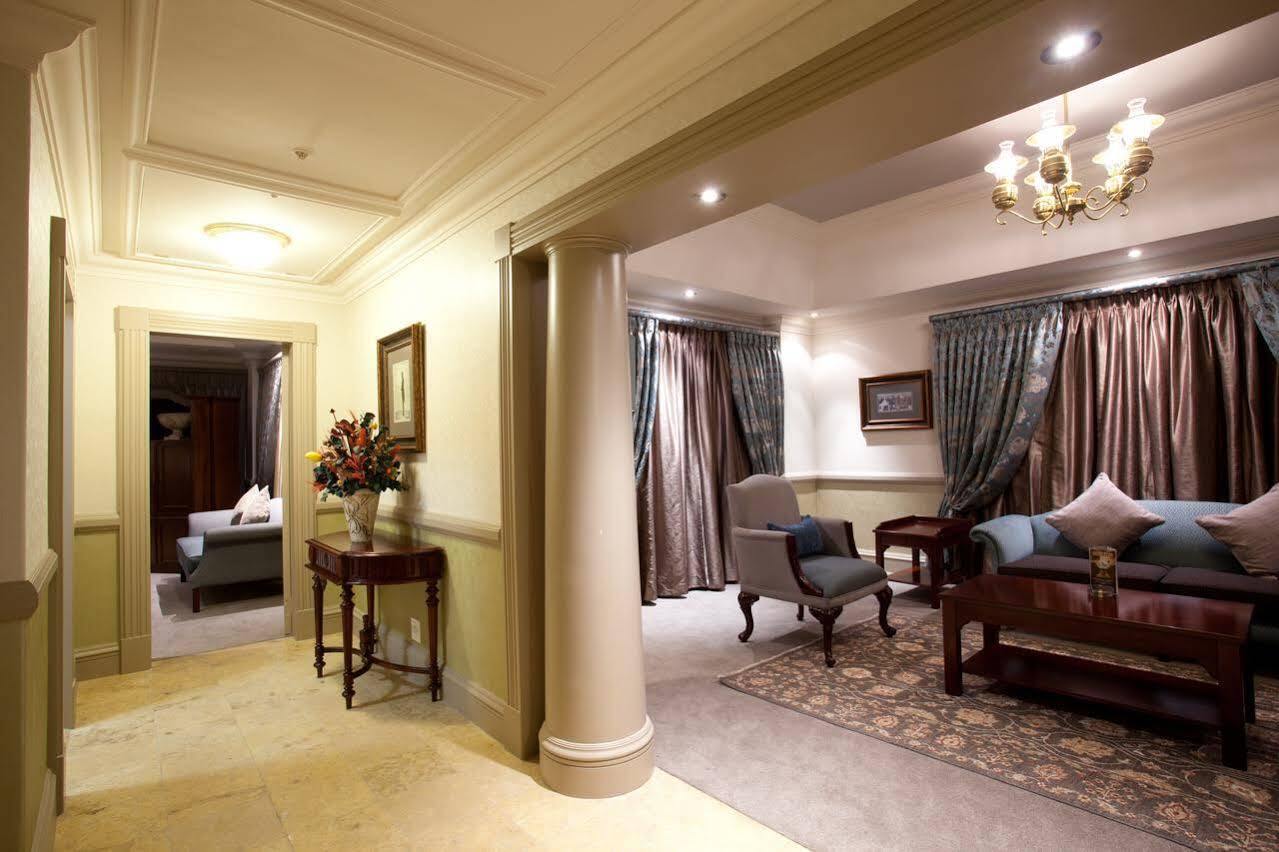 Hotel Walmont At Graceland Secunda